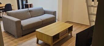 Weekly rental, house on one level 100m from the sea, small animals accepted.