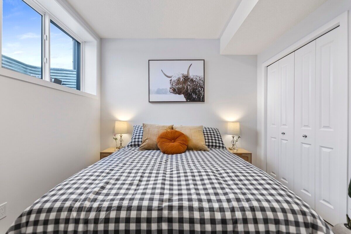 Fer et planche à repasser, accès Internet, draps fournis