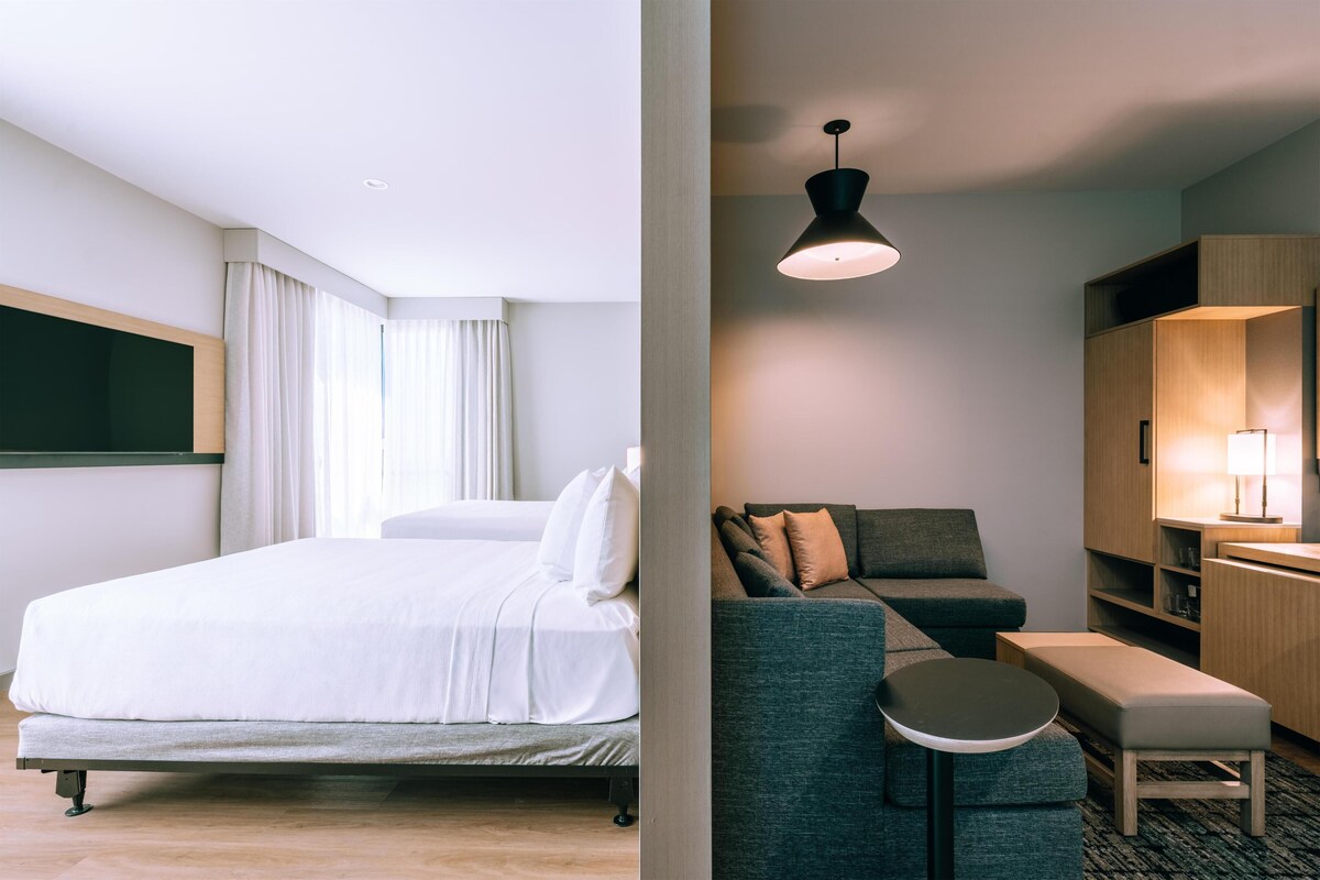 In-room safe, desk, laptop workspace, blackout drapes