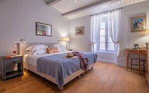 Iron/ironing board, Internet, bed sheets - Villa Baronnie & Spa****: A charming villa, ideally located, featuring a pri (ST MARTIN DE RE)