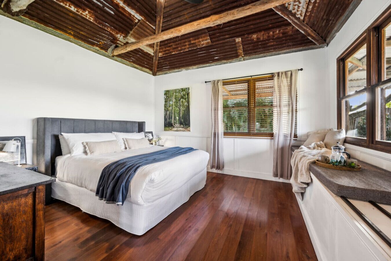 1 chambre, bureau, fer et planche à repasser, Wi-Fi gratuit