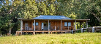 The Hitching Rail Hut - Relax, unwind & reconnect