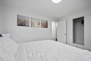 Bügeleisen/Bügelbrett, WLAN, Bettwäsche