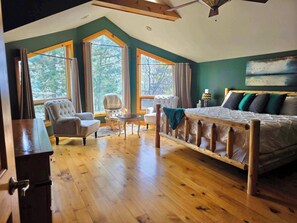 7 bedrooms, iron/ironing board, WiFi, bed sheets