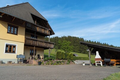 Vacation on a farm vacation apartment1