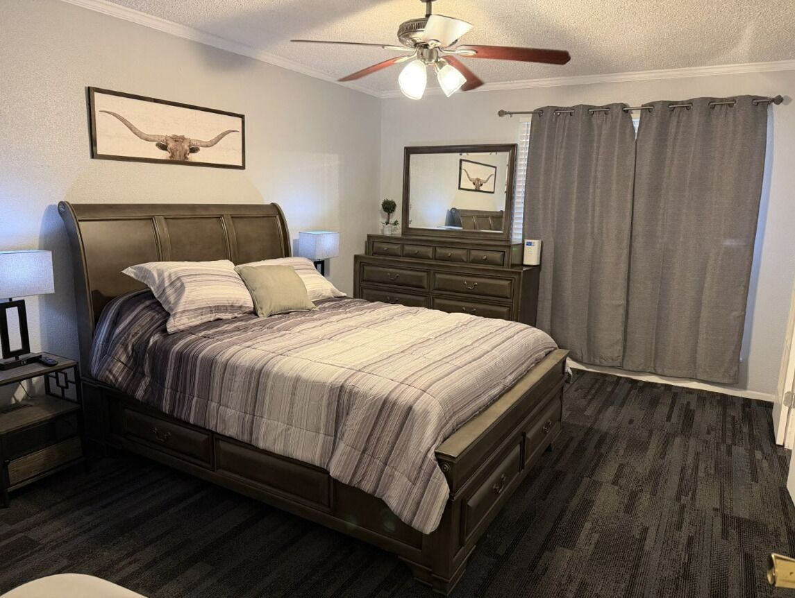 1 quarto, Wi-Fi de cortesia, roupa de cama