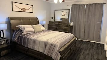 1 quarto, Wi-Fi de cortesia, roupa de cama