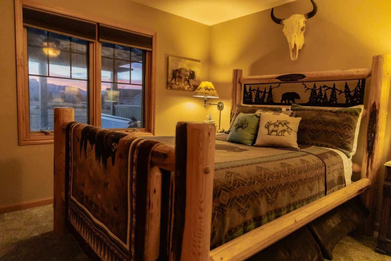 3 chambres, fer et planche à repasser, Wi-Fi, draps fournis