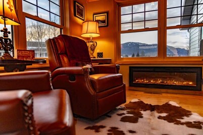 The Glen on Pine Ridge- Hot Tub- Pet Friendly-AC