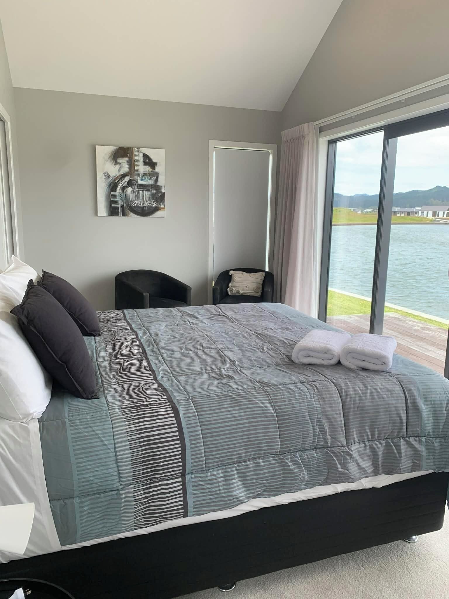 4 bedrooms, free WiFi