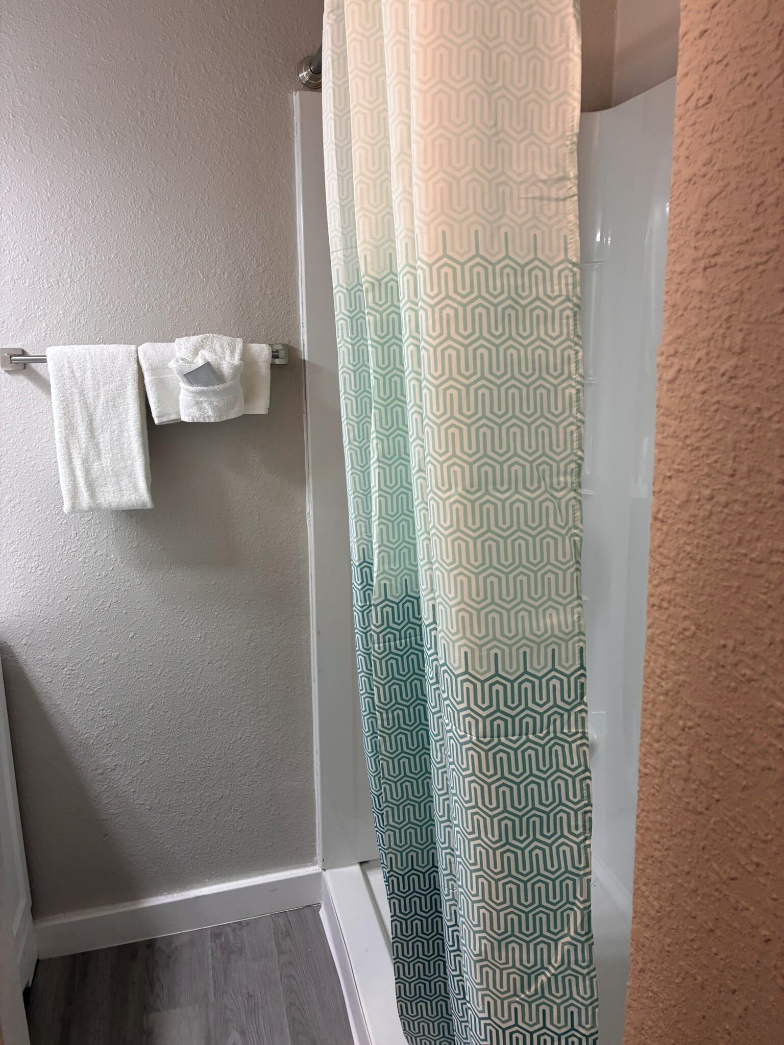 Handtücher, Seife, Toilettenpapier