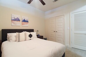 Apartment - Refresh Tanglewood Spacious 1BR in Uptown Houston (Houston)