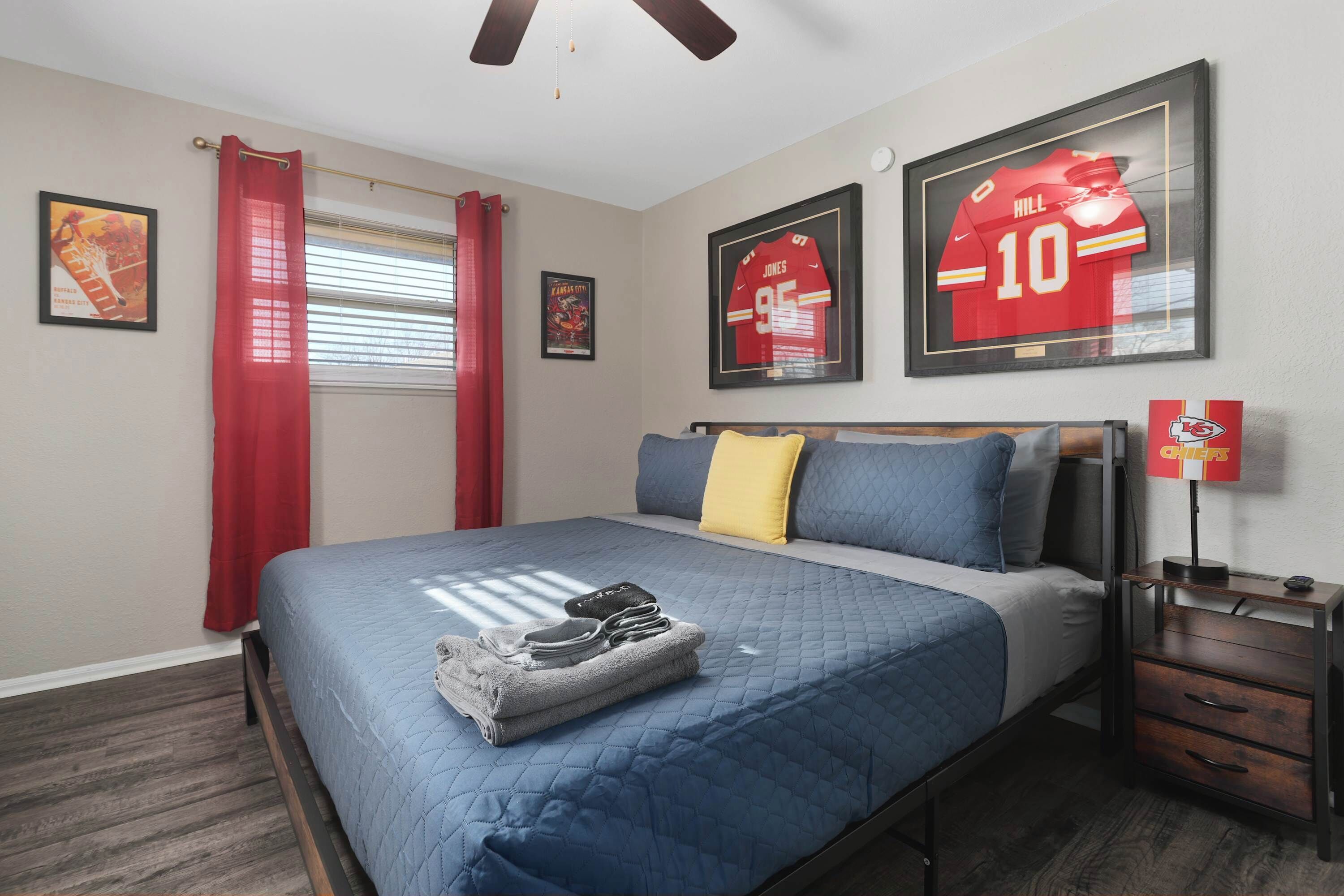 Bügeleisen/Bügelbrett, Reisekinderbett, WLAN, Bettwäsche