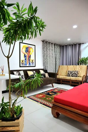 Living area - Lavish Lodge -2 Bedrooms 2 Bath (Suva)