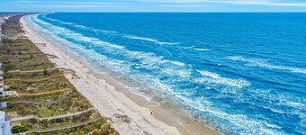 Condo Across the Street From the Beach With Pool, Tennis, &. Washer/dryer
