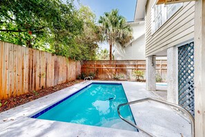 Outdoor pool - Classic Coastal Home With Game Room & Private hot tub - Walk to Beaches (St. Simons Island)
