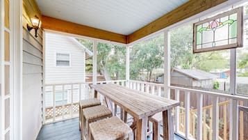 House, Berbilang Katil, Pool Access, Garden View (Three Kings) | Pemandangan dari bilik