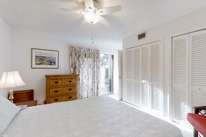 Maison, plusieurs lits, patio (3047 Club Villas) | 3 chambres, décoration personnalisée, ameublement personnalisé