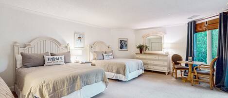 Huoneisto, 2 keskisuurta parisänkyä, pääsy uima-altaalle (1 Bedroom Queen Studio - Courtside) | 1 makuuhuone, yksilöllisesti sisustettu, yksilöllisesti kalustettu