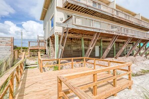 Exterior - Beachfront Getaway With Ocean Views, Washer/dryer & AC - Snowbirds Welcome (St. Augustine)