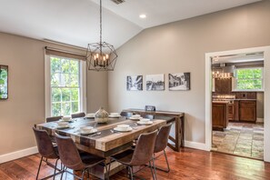Apartment, Multiple Beds, Balcony, Garden View (52 St George) - Colonial Quarter Hideaway With Modern Comforts & Balcony - Near the Beach (St. Augustine)