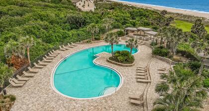 Charming Amelia Island Plantation Condo With Balcony, AC, Washer/dryer & Pool