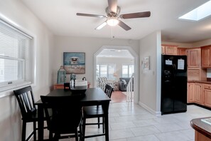 Casa, letti multipli, cucina, vista giardino (Coram's Corner) | 3 camere, con stile personalizzato, con arredamento individuale