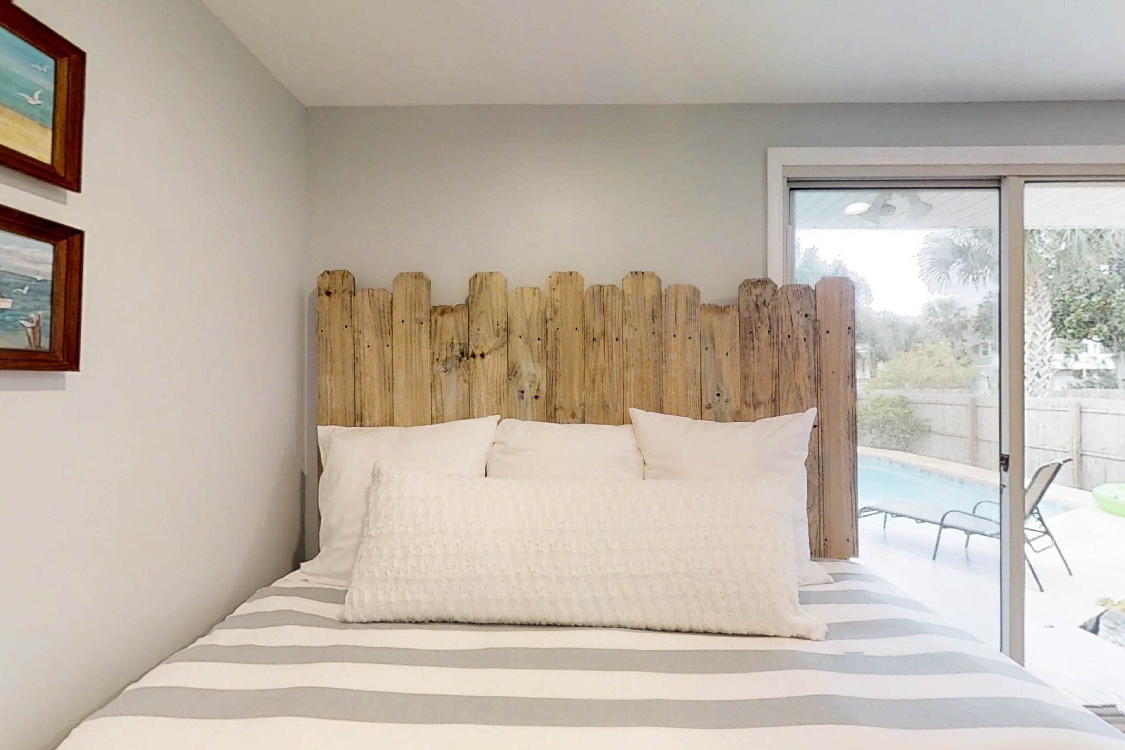 Ferienhaus, Mehrere Betten, Poolzugang, Poolblick (Beachy Keen) | 3 Schlafzimmer, individuell dekoriert, individuell eingerichtet