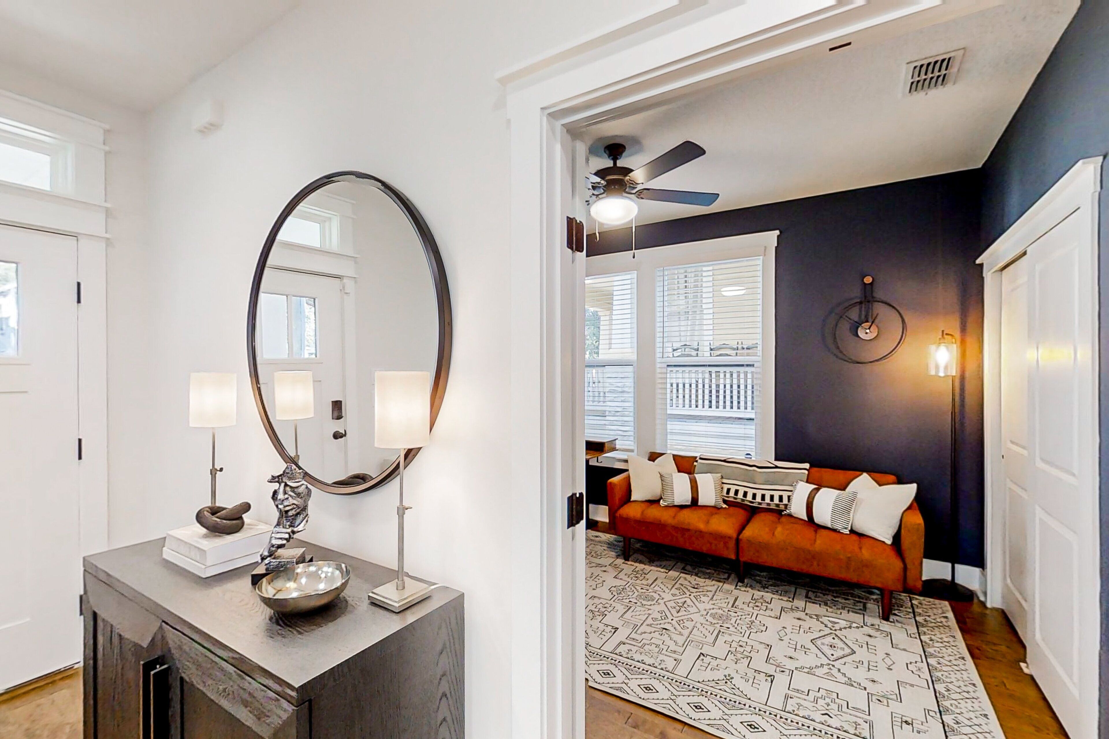 Casa, varias camas, cocina, vistas al mar (Liberty Manor) | Vistas desde la habitación