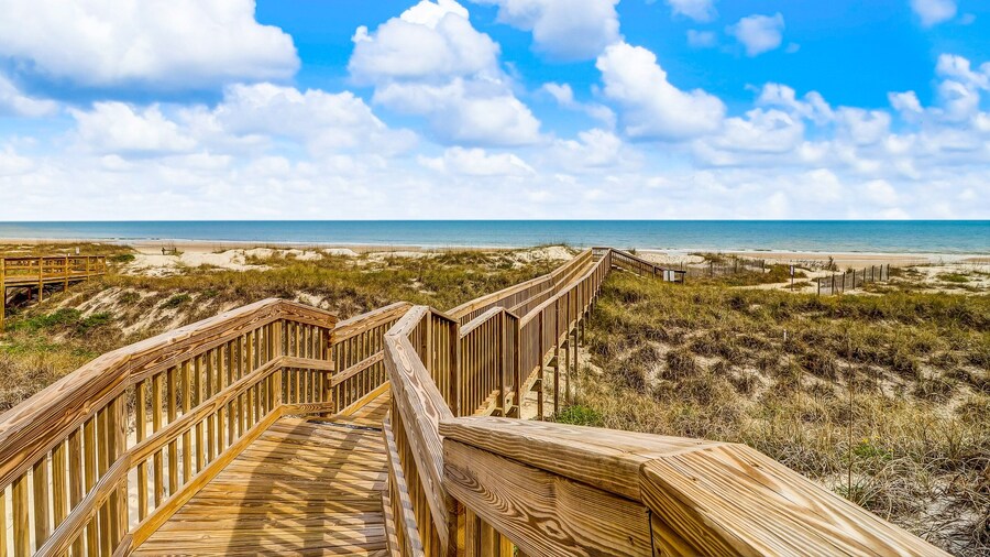 Dog-friendly Beachwood Home in Omni Plantation With Pool & Beach Access