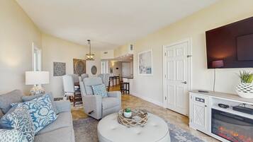 Condo, 1 King Bed with Sofa bed, Pool Access, Pool View (226 Sandcastles King Suite) | Living area