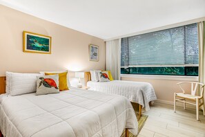 Condo, varias camas, balcón, vista a la alberca (1109 Beach Walker) | 4 habitaciones, decoración personalizada y muebles diferentes 