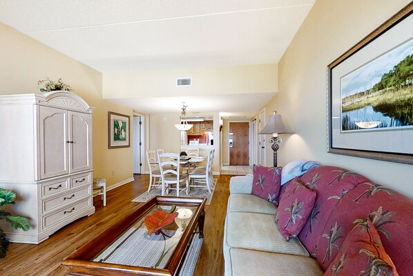 Condo, 2 Queen Beds, Balcony, Ocean View (288 Sandcastles) | Living area