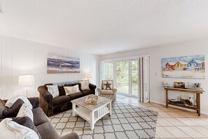 Condo, Multiple Beds, Patio, Pool View (2047 Beachwood) | Living area
