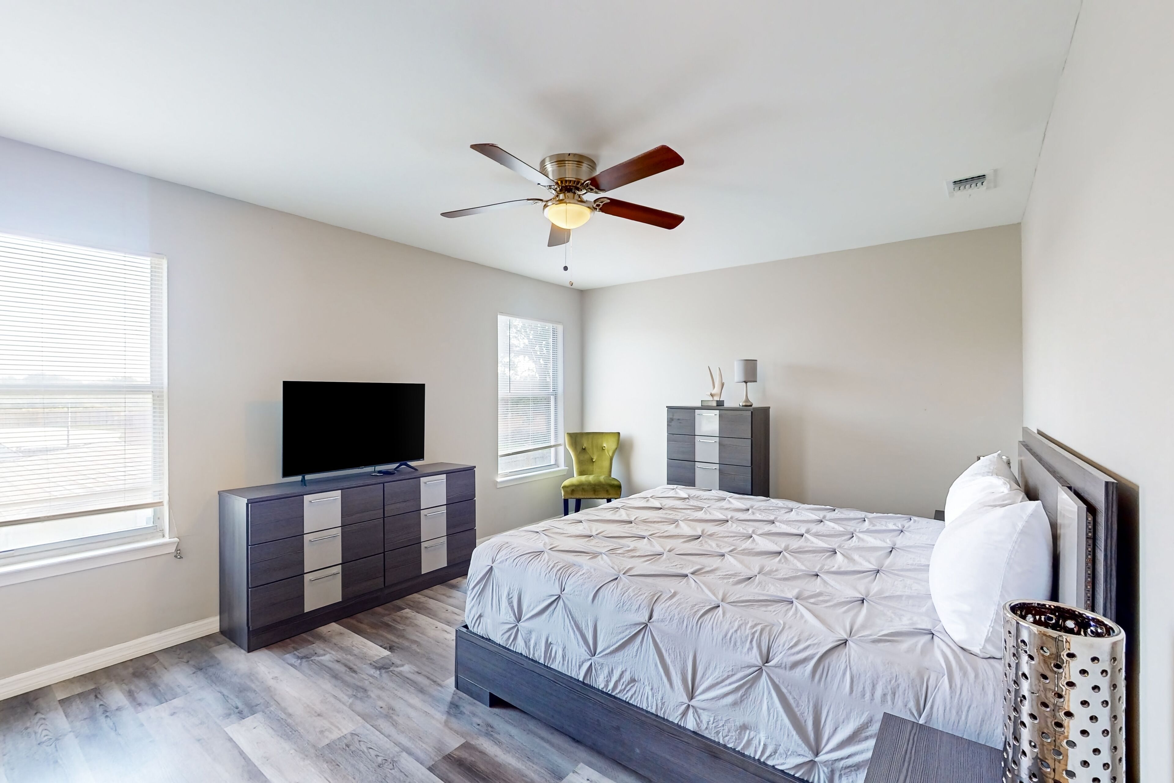 House, Multiple Beds, Patio, Ocean View (Ivey Getaway) | 3 bedrooms, individually decorated, individually furnished, bed sheets