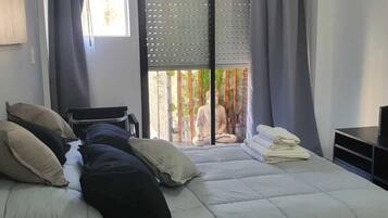 Internet, bed sheets