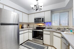 House, Multiple Beds, Pool Access, Pool View (Palm Coast Retreat) | Private kitchen - Coastal Home Near Beach With Private Outdoor Pool, Washer/dryer, AC, & Wifi (Palm Coast)