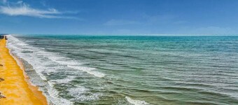 Coastal Home Near Beach With Private Outdoor Pool, Washer/dryer, AC, & Wifi