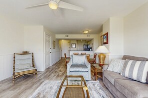 House, Multiple Beds, Pool Access, Ocean View (207 Sailmaker) | Living area - Beautiful Amelia Island Townhome With Pool & Tennis, Central AC (Fernandina Beach)