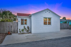 Exterior - Bright 1940s Beach Cottage With Cabana Plus Private Pool (St. Augustine)