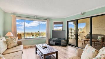 Condo, Multiple Beds, Pool Access, Ocean View (Colony Reef Condo Ocean View Dream) | Living area