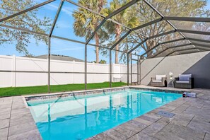 Outdoor pool - All-new Duplex With Screened Pool, Furnished Lanai, Grill, AC, & Washer/dryer (Palm Coast)