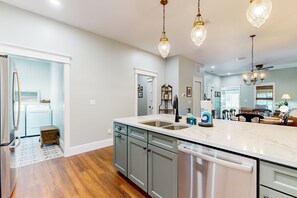 House, Multiple Beds, Patio, Garden View (Audubon Cottage) | Private kitchen - Classy Cottage With a Washer/dryer, Central AC, & Fast Wifi - Near Beaches (St. Augustine)