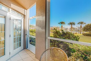 Apartment, Mehrere Betten, Veranda, Gartenblick (Atlantis Bliss) | Ausblick vom Zimmer