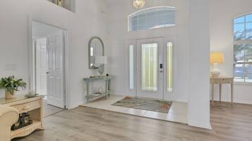 House, Multiple Beds, Pool Access, Pool View (The Lillie Pad) | Interior