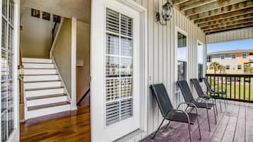 House, Multiple Beds, Patio, Partial Ocean View (Sea Oats Retreat) | Terrace/patio