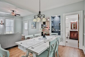 Interior - Classic Victorian Home Near Downtown With a Private Pool, Wifi, & Washer/dryer (St. Augustine)