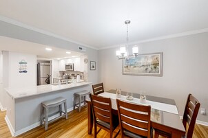 2 habitaciones, decoración personalizada y muebles diferentes 