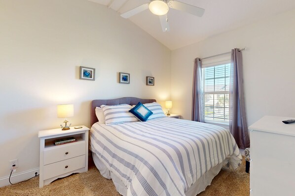 Townhome, Multiple Beds, Patio, Garden View (Mariner's Landing 602) | 3 bedrooms - Cozy Island Townhouse W/screened Porch, Shared Pool, & Serene Pond Views (St. Simons Island)