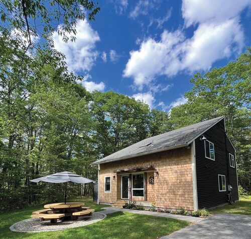 Salty Timbers at Goosefair / Three bedroom getaway in Kennebunkport Maine